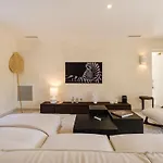 Luxurious New Pool Golf St Tropez 别墅 *