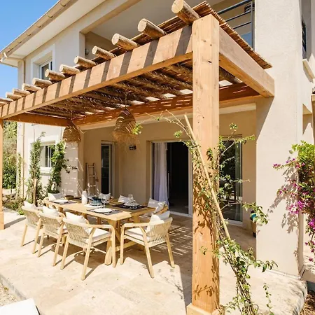 Luxurious New Pool Golf St Tropez