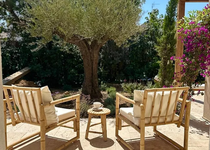 Luxurious New Pool Golf St Tropez Вілла