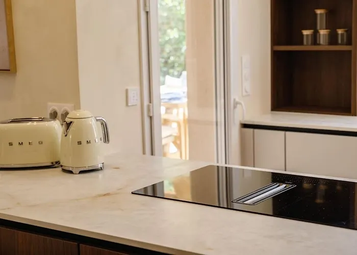 Luxurious New Pool Golf St Tropez * Сент-Максім