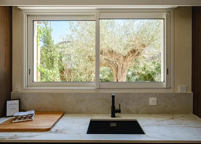 Luxurious New Pool Golf St Tropez Villa *