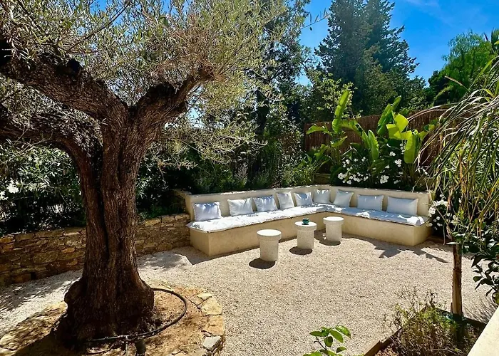 Luxurious New Pool Golf St Tropez Villa *